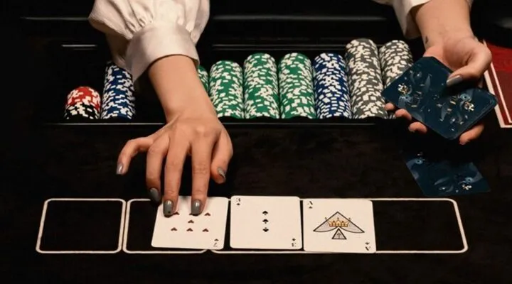 Phân Tích Hand Poker: Bí Quyết Chinh Phục 789BET